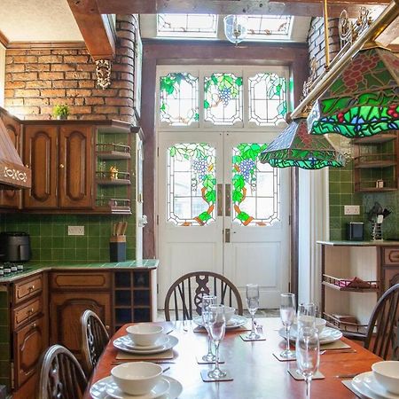 Victorian Elegance At Kingscliffe, Sleeps 17 Villa Manchester Exterior photo