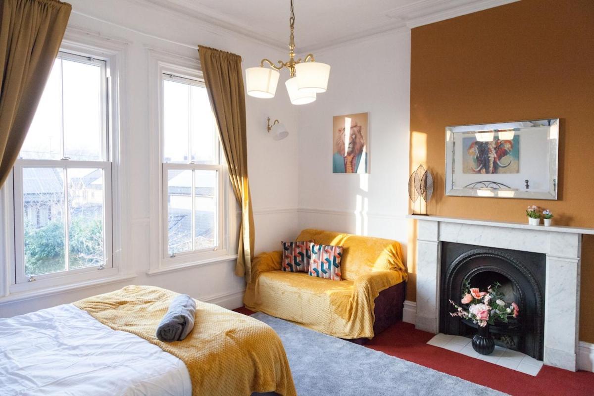 Victorian Elegance At Kingscliffe, Sleeps 17 Villa Manchester Exterior photo