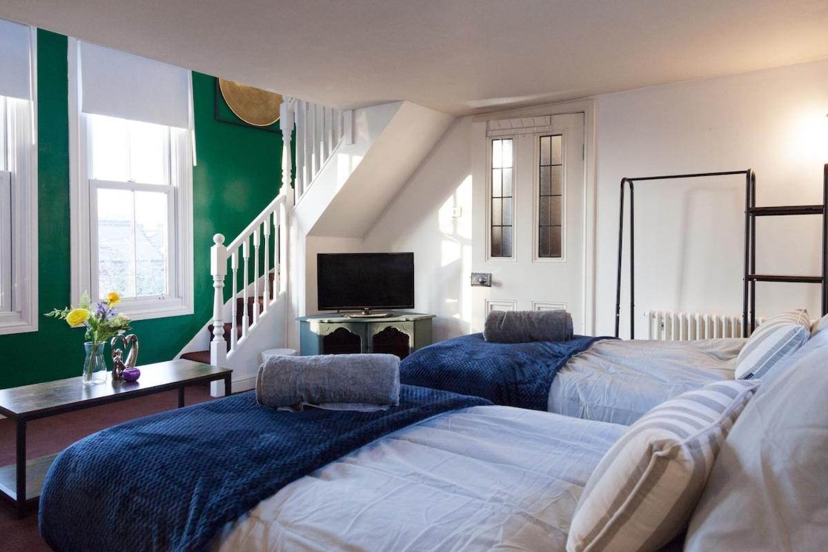 Victorian Elegance At Kingscliffe, Sleeps 17 Villa Manchester Exterior photo