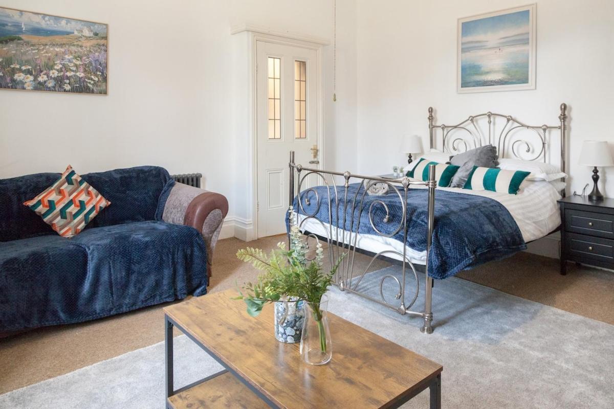 Victorian Elegance At Kingscliffe, Sleeps 17 Villa Manchester Exterior photo