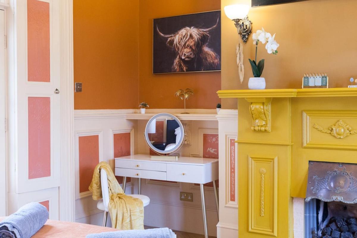 Victorian Elegance At Kingscliffe, Sleeps 17 Villa Manchester Exterior photo